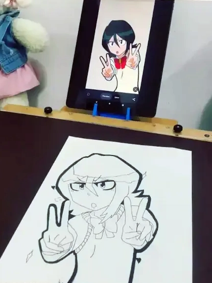 Desenho de aluno de personagem feminina com cabelo azul e estilo anime